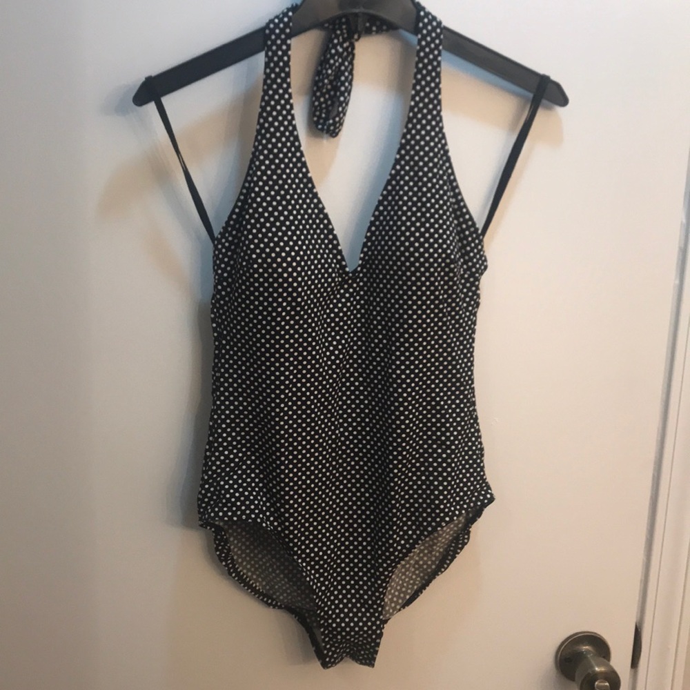 Bathing suit/ Swimsuit